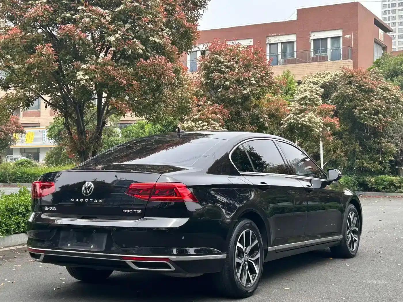 2020 Volkswagen Passat 330TSI DSG Leading Edition — миниатюра 8