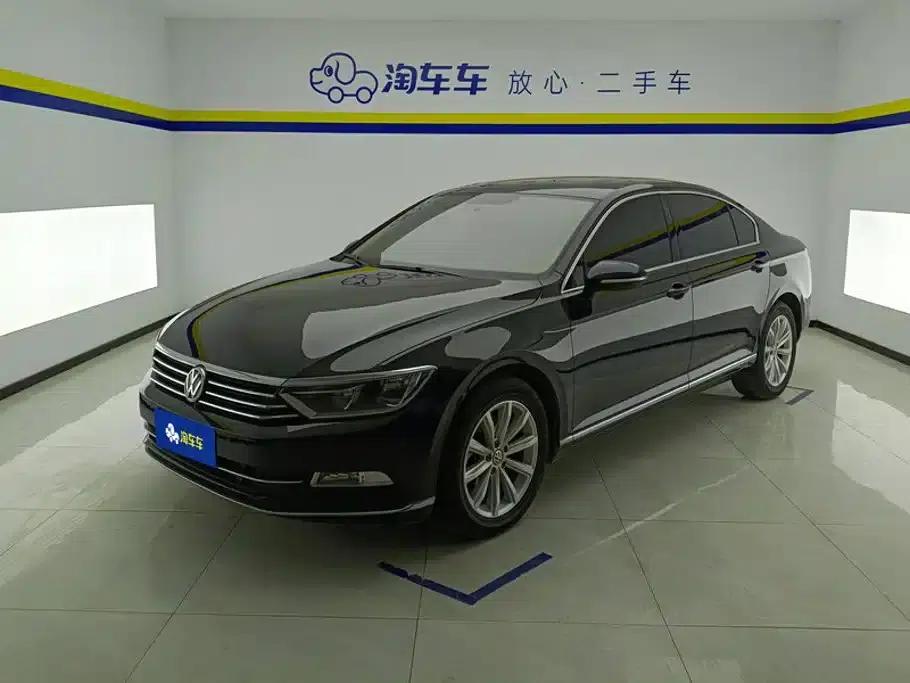 2018 Volkswagen Passat 280TSI DSG Leading Edition — миниатюра 1