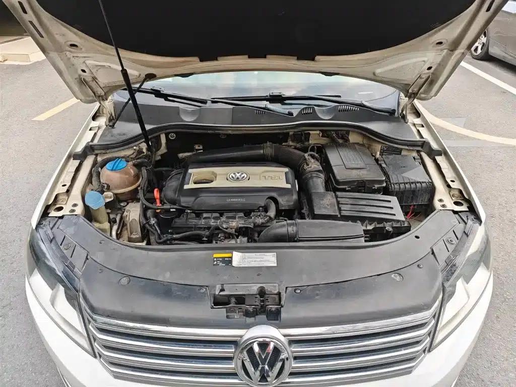 2013 Volkswagen Passat 1.8TSI Leading Edition — миниатюра 15