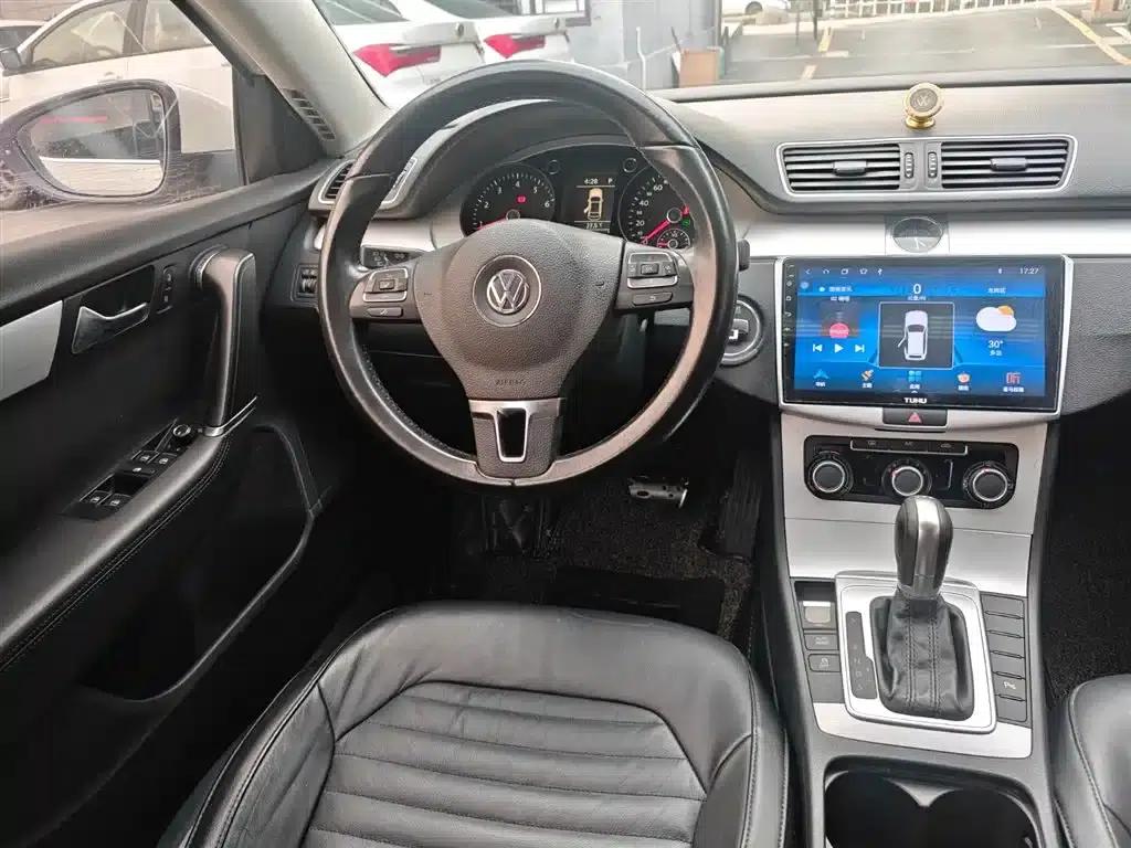 2013 Volkswagen Passat 1.8TSI Leading Edition — миниатюра 9