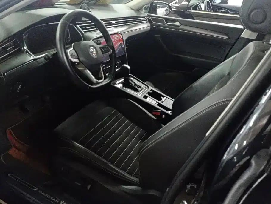 2020 Volkswagen Passat 330TSI DSG Luxury — миниатюра 9