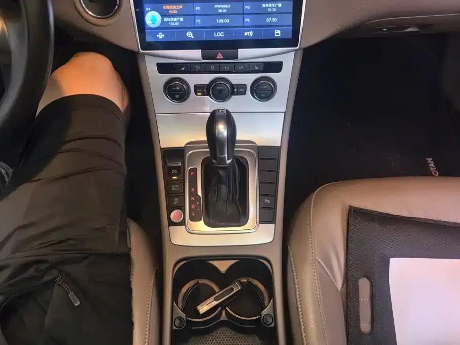 2015 Volkswagen Magotan Facelift 1.8TSI Luxury Model — миниатюра 16