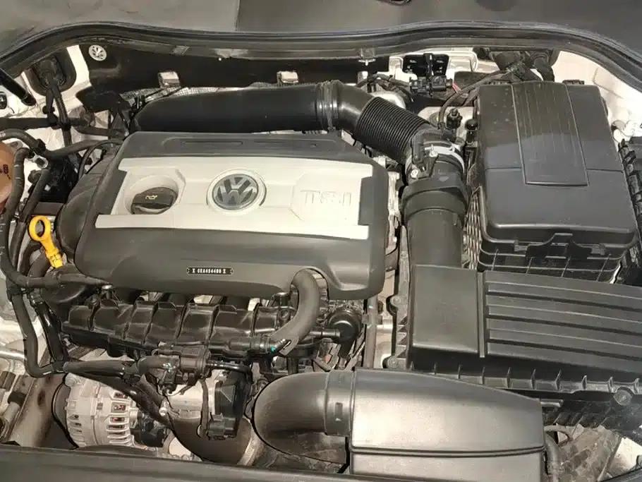 2015 Volkswagen Magotan Facelift 1.8TSI Luxury Model — миниатюра 10
