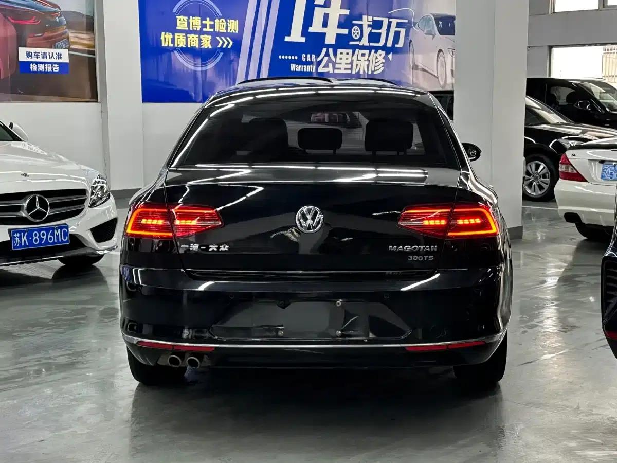 2018 Volkswagen Passat 330TSI DSG Leading Edition — миниатюра 4