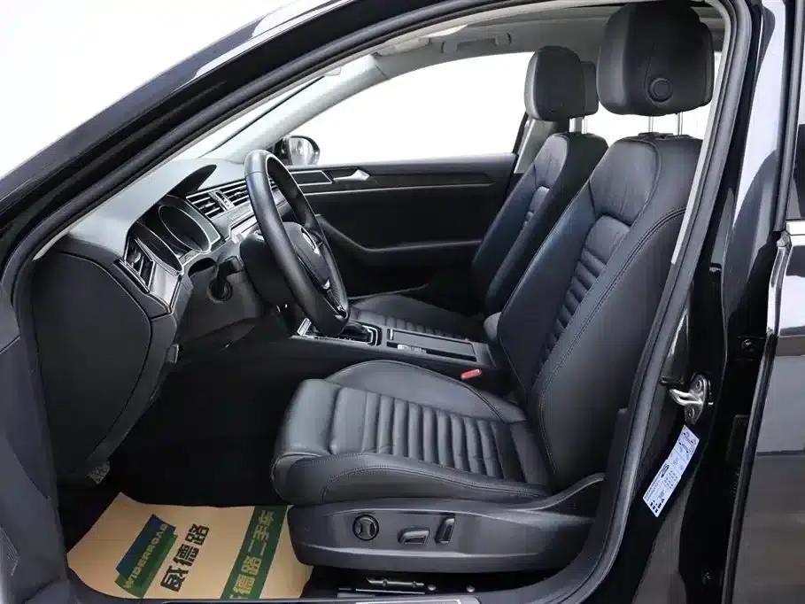 2019 Volkswagen Magotan 330TSI DSG Luxury Edition (National V Emission Standard) — миниатюра 16