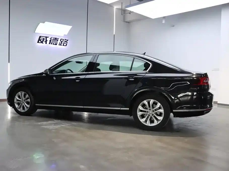 2019 Volkswagen Magotan 330TSI DSG Luxury Edition (National V Emission Standard) — миниатюра 4