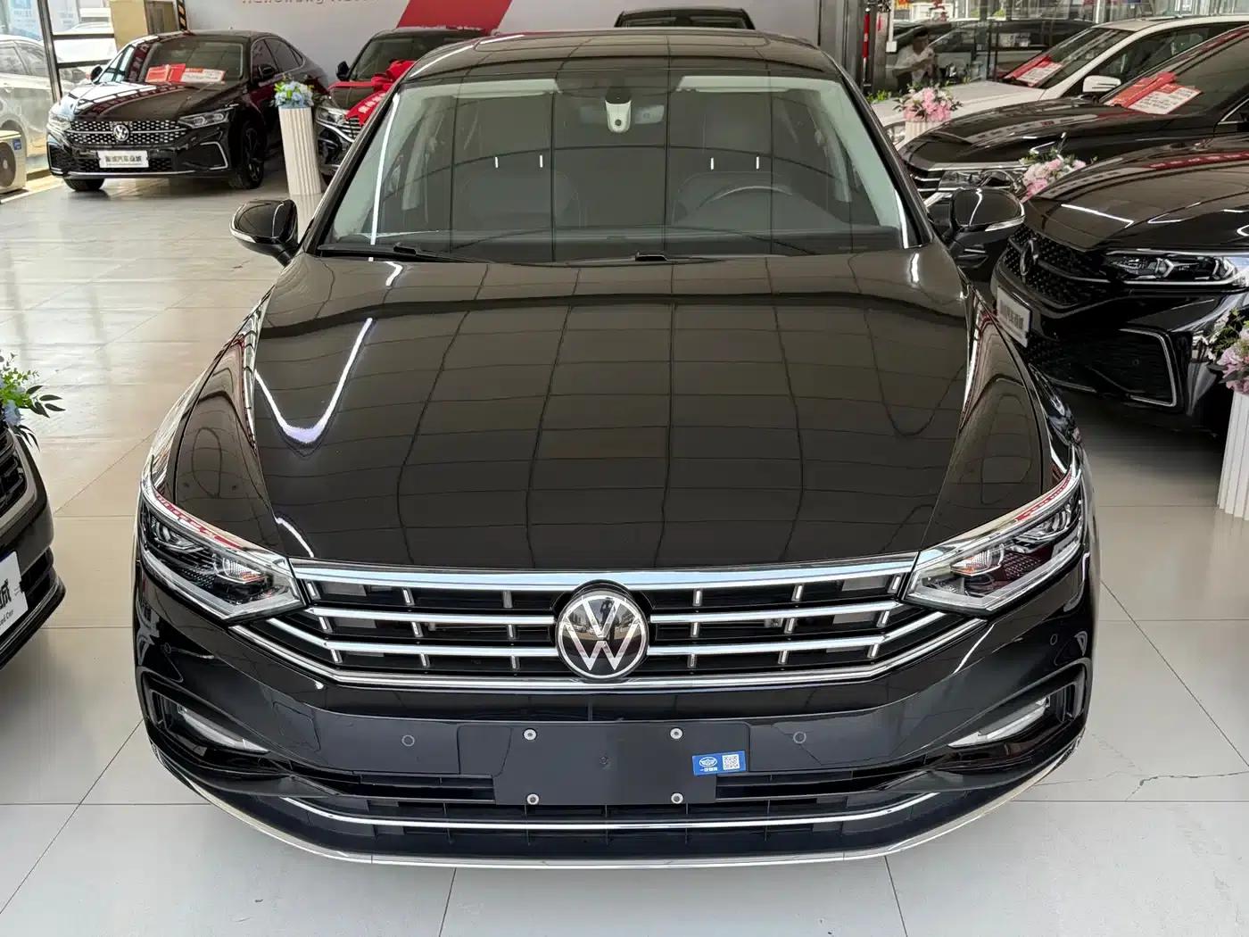 Volkswagen Passat 2021 330TSI DSG 30th Anniversary Edition — миниатюра 2