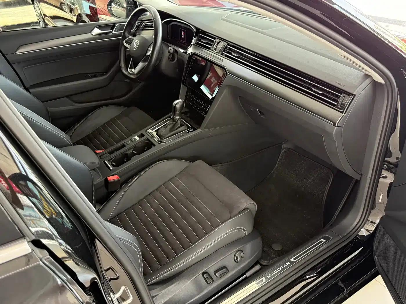 Volkswagen Passat 2021 330TSI DSG 30th Anniversary Edition — миниатюра 12