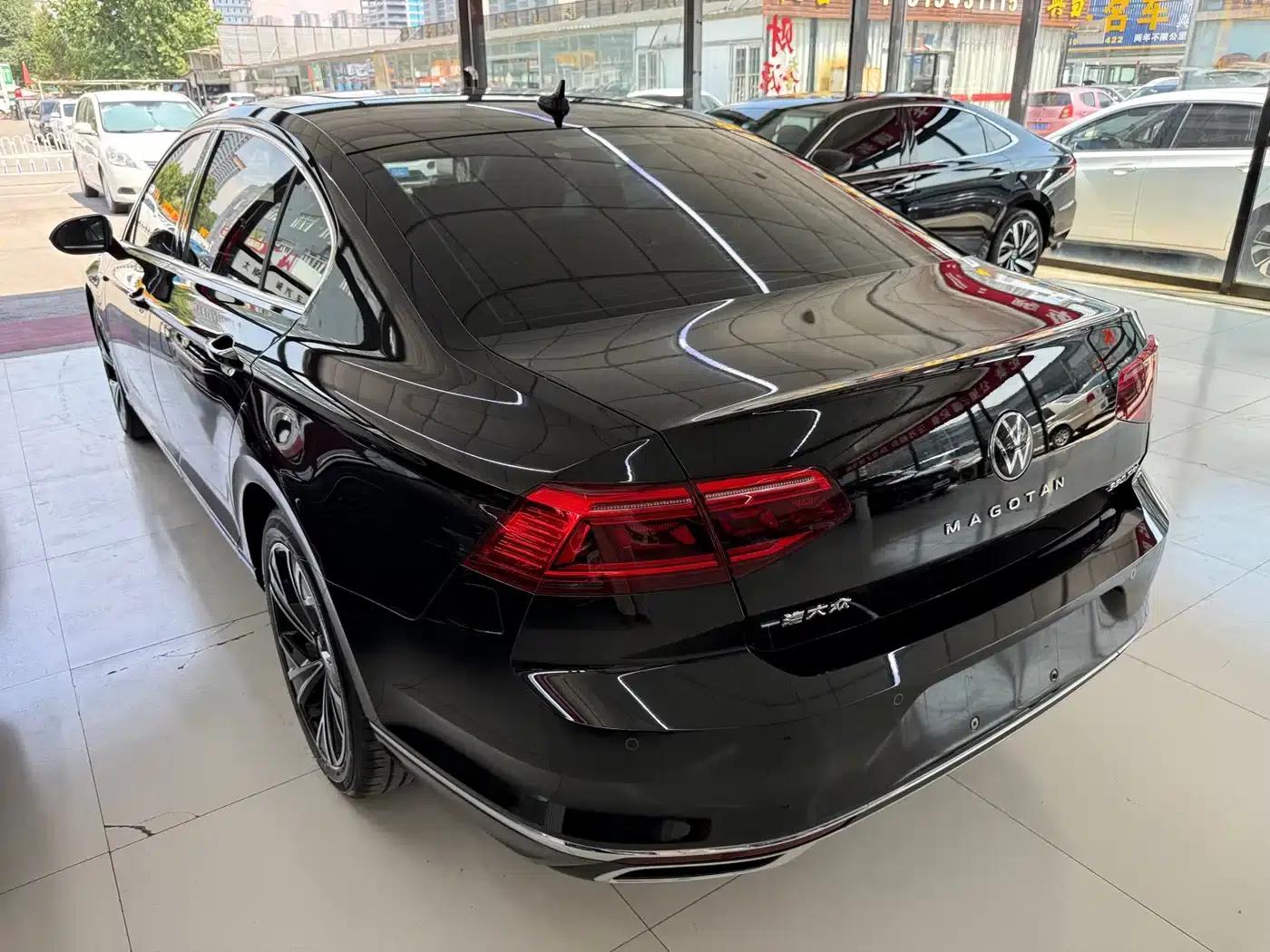 Volkswagen Passat 2021 330TSI DSG 30th Anniversary Edition — миниатюра 14