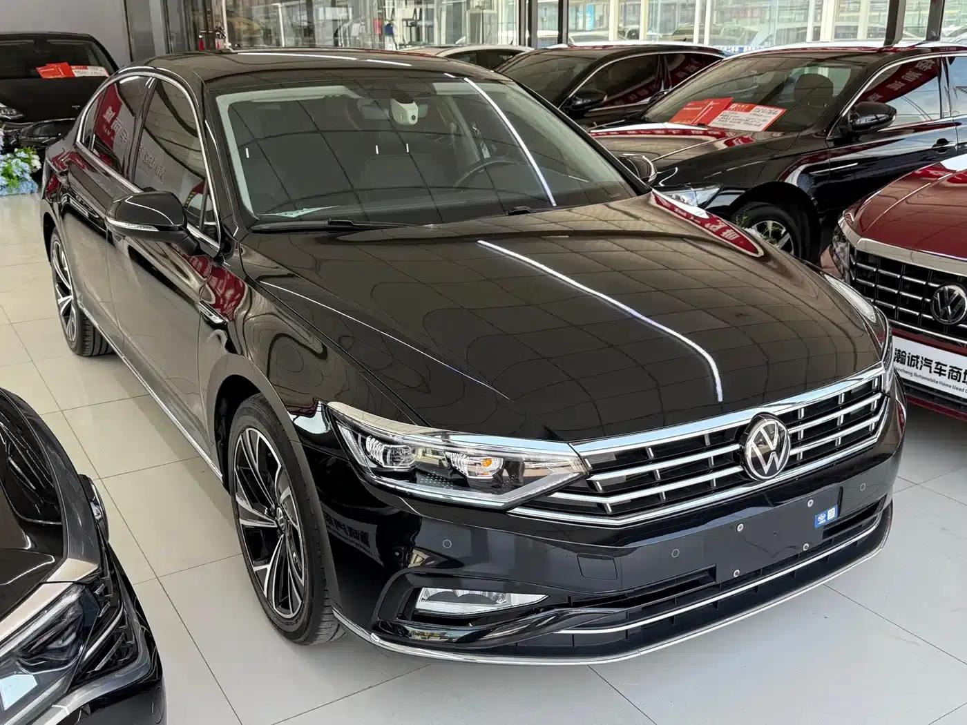 Volkswagen Passat 2021 330TSI DSG 30th Anniversary Edition — миниатюра 3