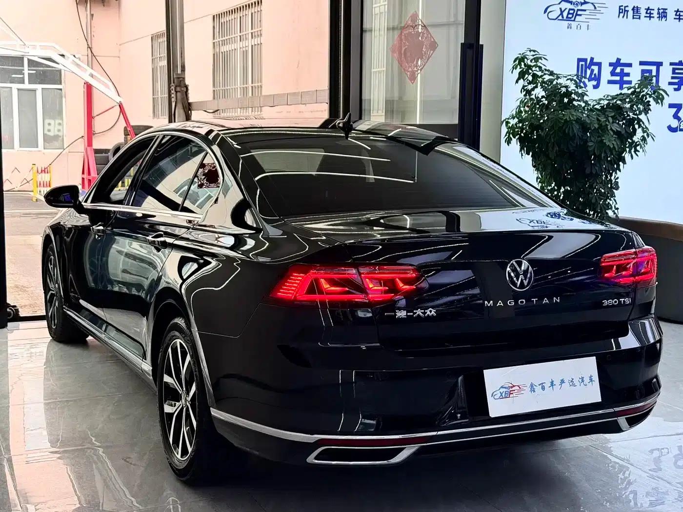 2020 Volkswagen Passat 330TSI DSG Leading Edition — миниатюра 8