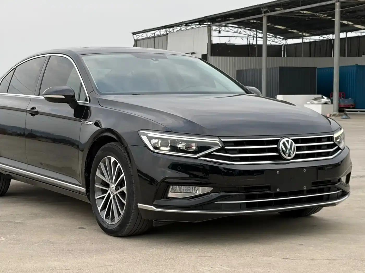 2019 Volkswagen Magotan 330TSI DSG Luxury Edition (China VI Emission Standard) — миниатюра 3