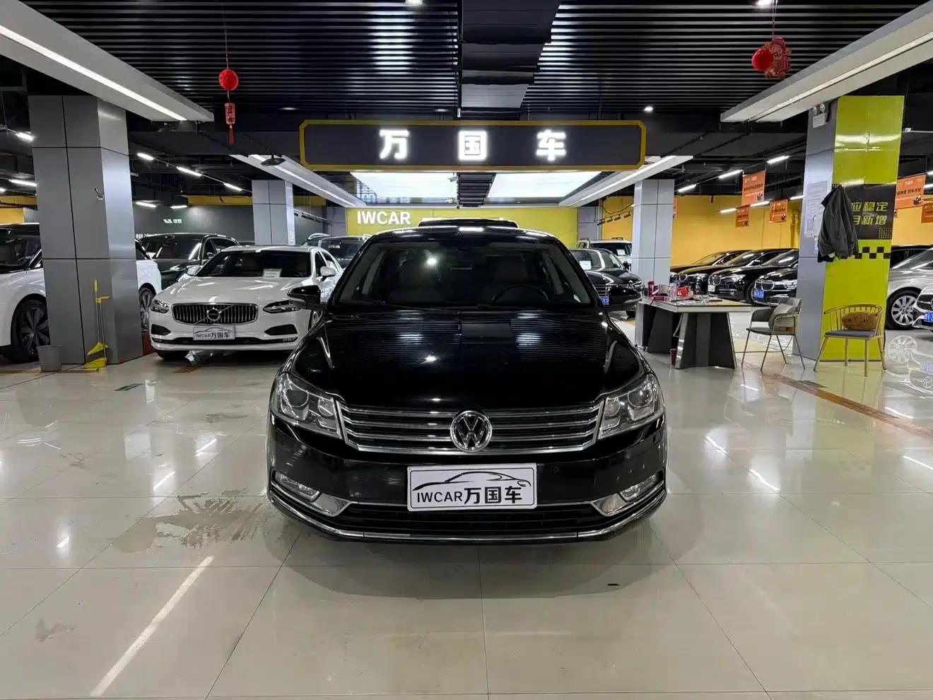 2012 Volkswagen Passat Facelift 2.0TSI Premium Model — миниатюра 1
