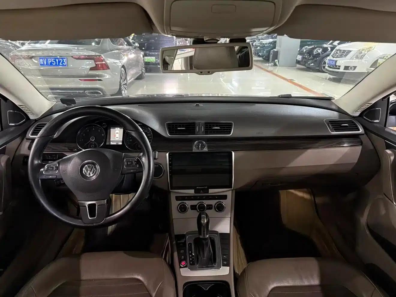 2012 Volkswagen Passat Facelift 2.0TSI Premium Model — миниатюра 5