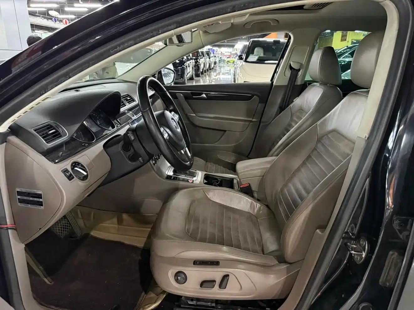 2012 Volkswagen Passat Facelift 2.0TSI Premium Model — миниатюра 6