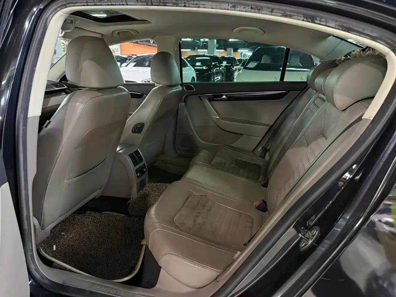 2012 Volkswagen Passat Facelift 2.0TSI Premium Model — миниатюра 7