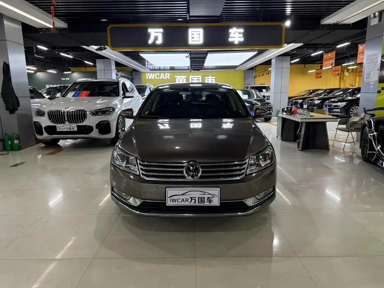 2013 Volkswagen Passat 1.8TSI Leading Edition — миниатюра 1