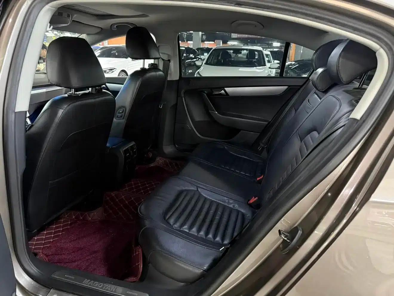 2013 Volkswagen Passat 1.8TSI Leading Edition — миниатюра 2