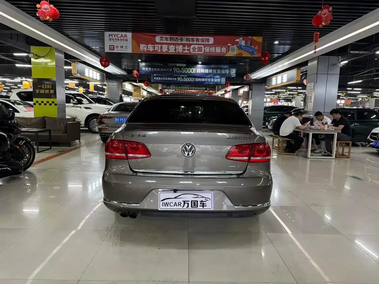 2013 Volkswagen Passat 1.8TSI Leading Edition — миниатюра 5