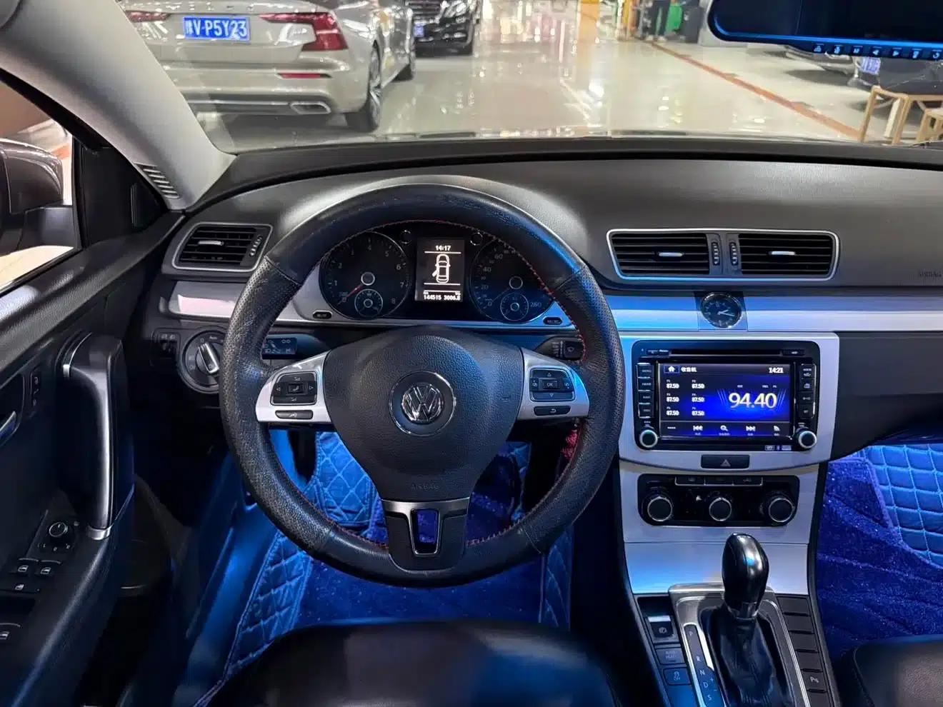 2013 Volkswagen Passat 1.8TSI Leading Edition — миниатюра 7