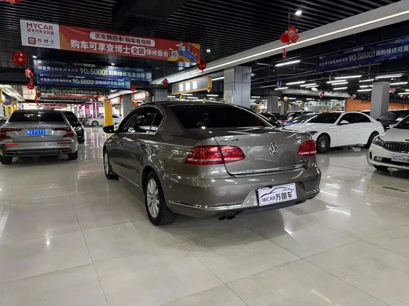 2013 Volkswagen Passat 1.8TSI Leading Edition — миниатюра 9