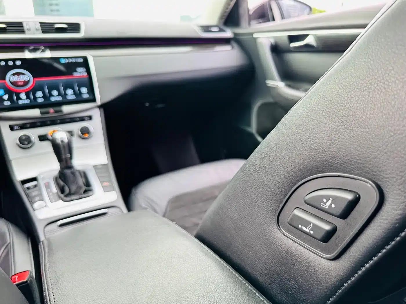 2012 Volkswagen Passat 2.0TSI Premium — миниатюра 18