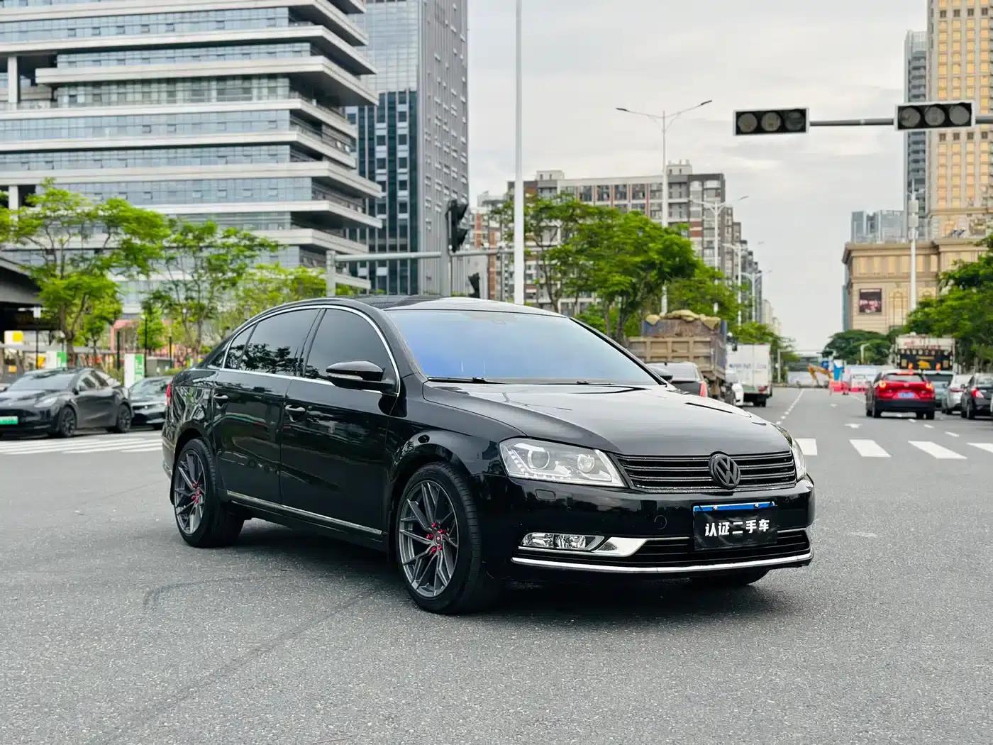 2012 Volkswagen Passat 2.0TSI Premium — миниатюра 3