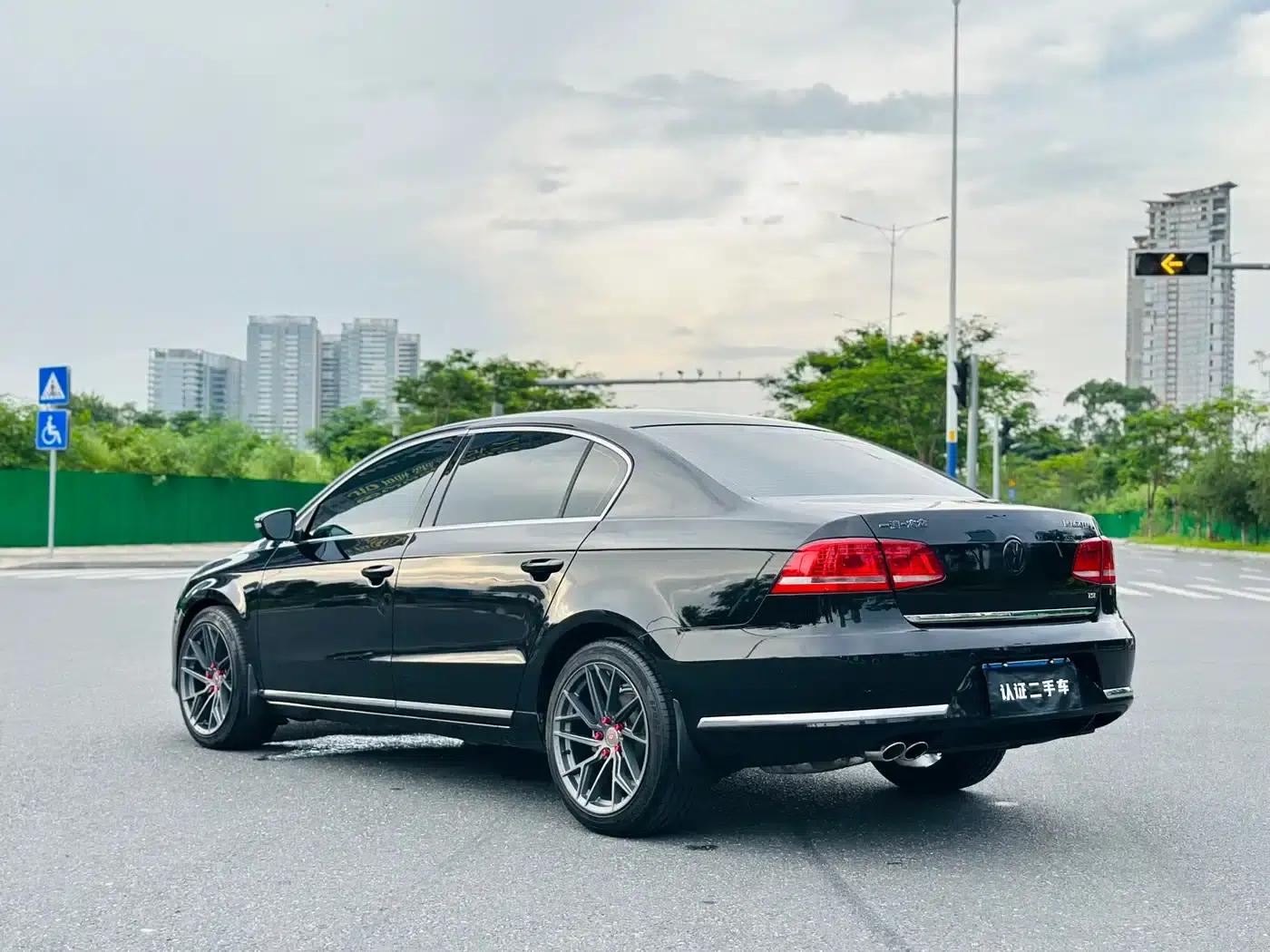 2012 Volkswagen Passat 2.0TSI Premium — миниатюра 7