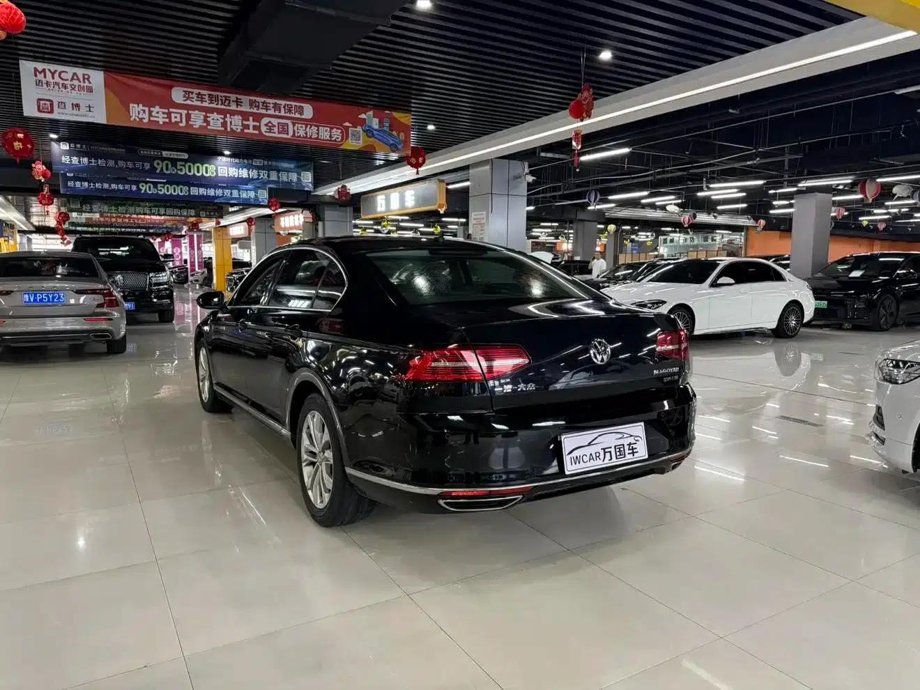2019 Volkswagen Magotan 330TSI DSG Luxury Edition (China VI Emission Standard) — миниатюра 2