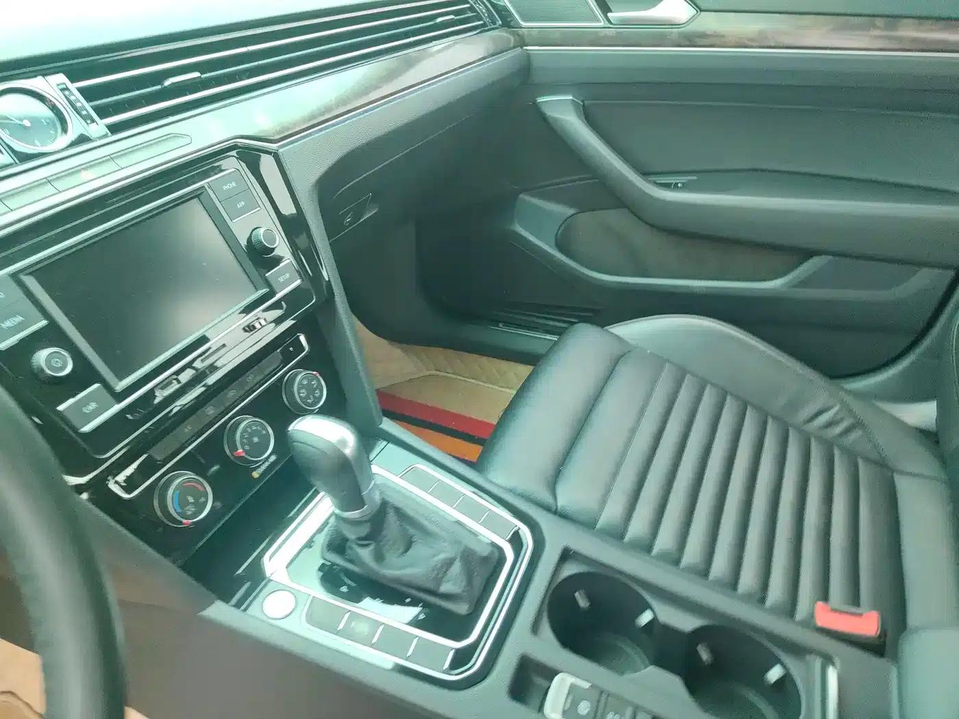 2019 Volkswagen Magotan 330TSI DSG Leading Edition (China VI Emission Standard) — миниатюра 14