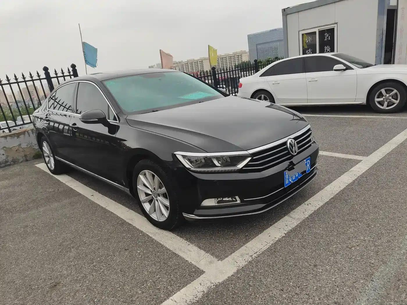 2019 Volkswagen Magotan 330TSI DSG Leading Edition (China VI Emission Standard) — миниатюра 3