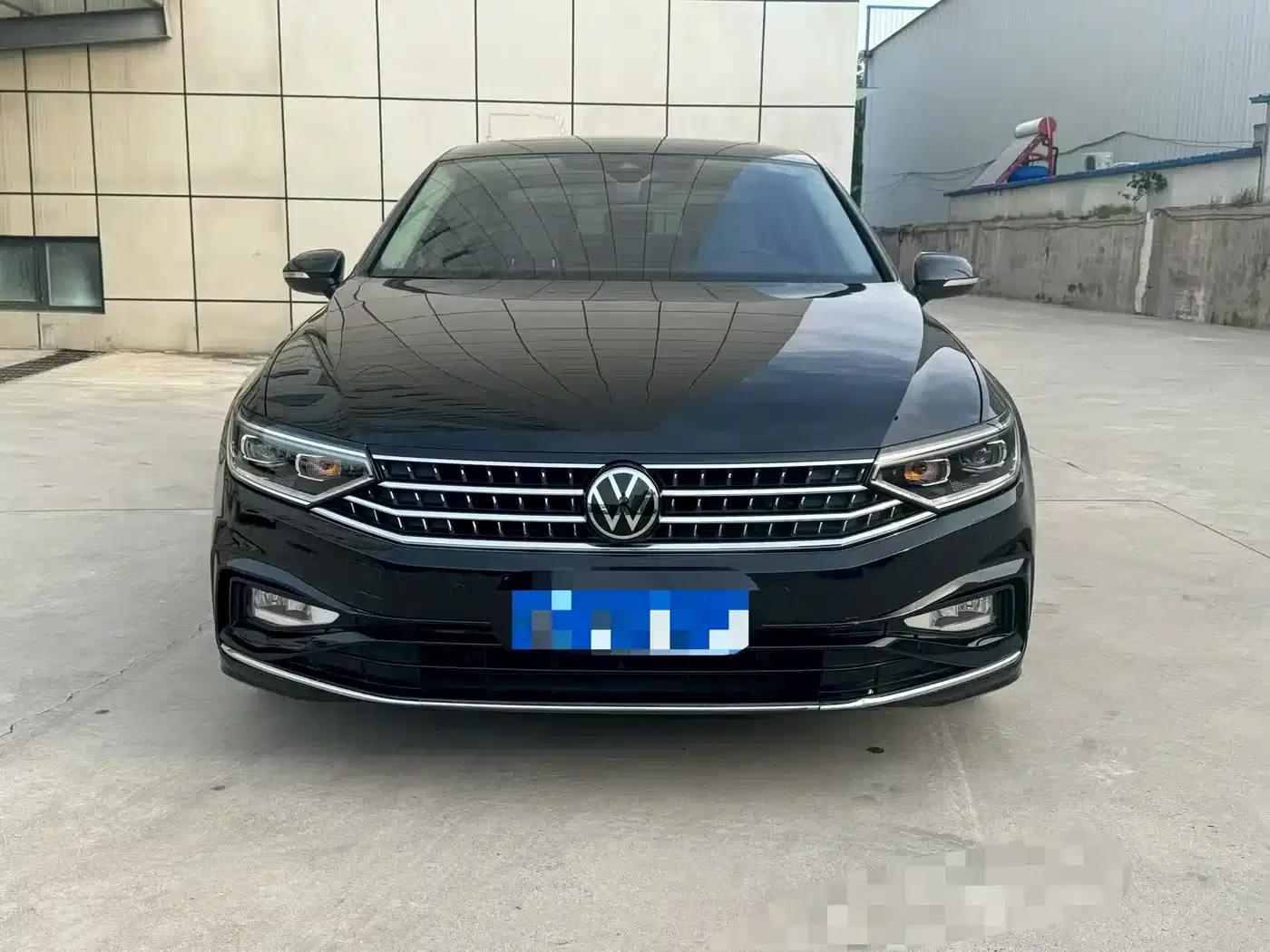 Volkswagen Magotan 2023 2 Millionth Unit Commemorative Edition 330TSI DSG Luxury — миниатюра 3