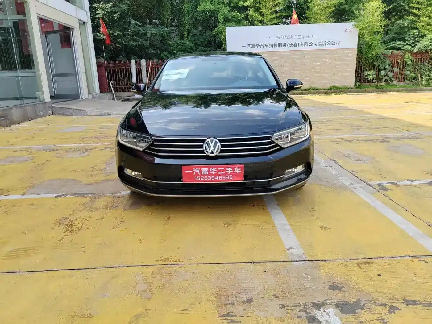 2018 Volkswagen Passat 330TSI DSG Leading Edition — миниатюра 3