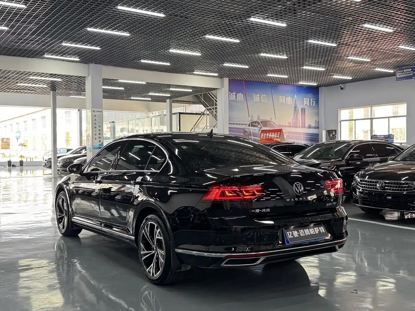 Volkswagen Passat 2021 330TSI DSG 30th Anniversary Edition — миниатюра 7