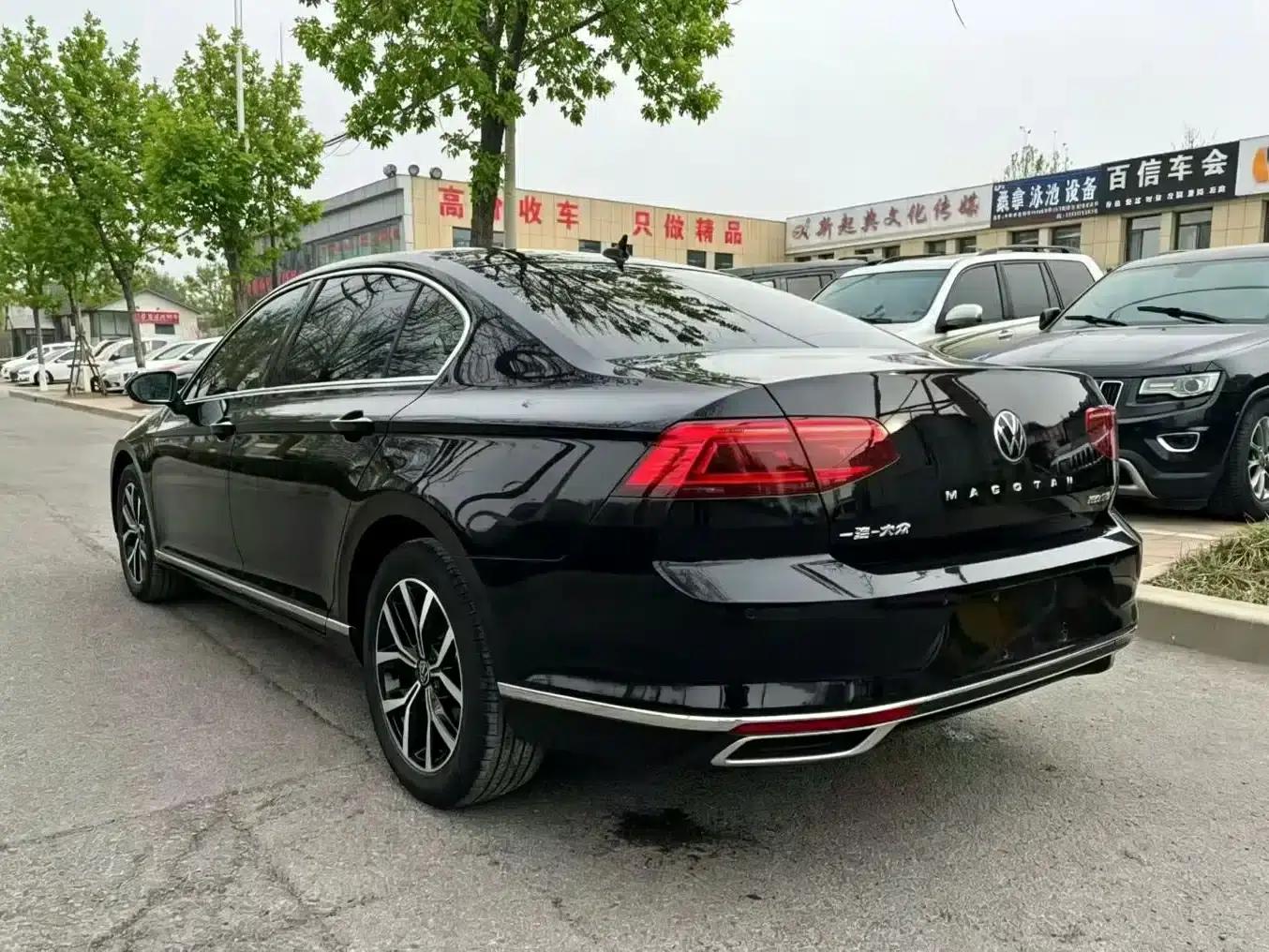 2020 Volkswagen Passat 330TSI DSG Leading Edition — миниатюра 9