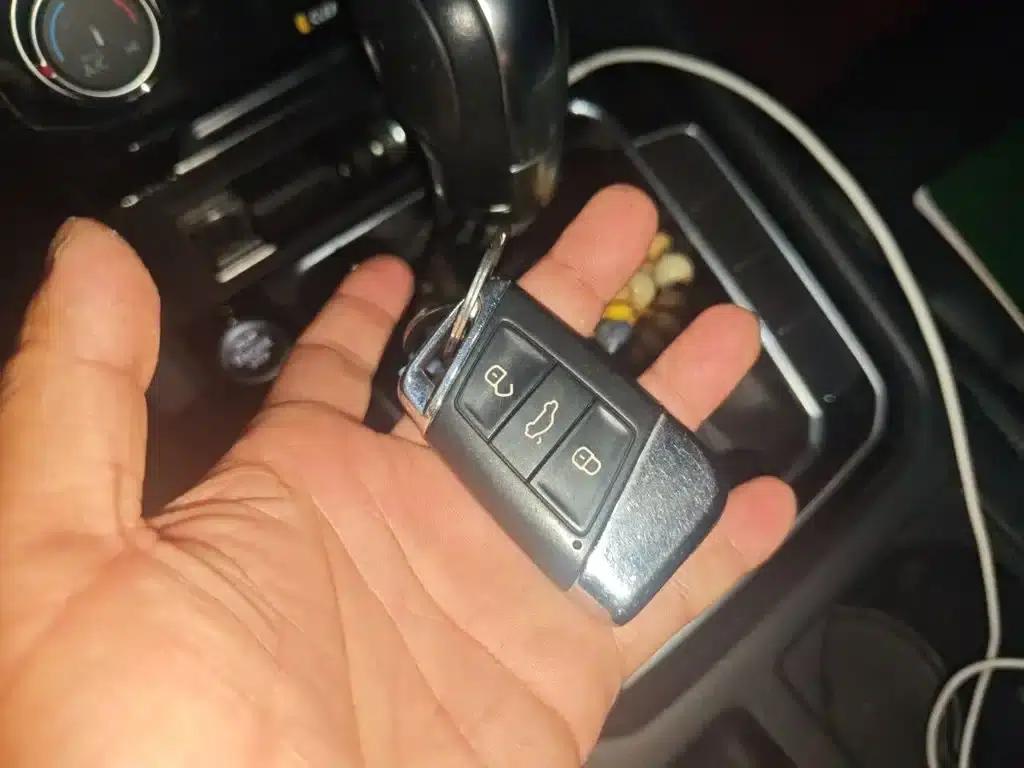 2018 Volkswagen Passat 330TSI DSG Leading Edition — миниатюра 12