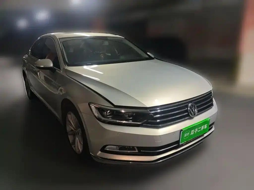 2018 Volkswagen Passat 330TSI DSG Leading Edition — миниатюра 23