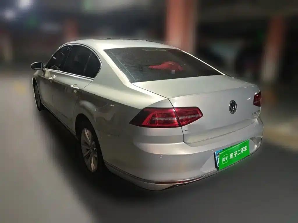 2018 Volkswagen Passat 330TSI DSG Leading Edition — миниатюра 25