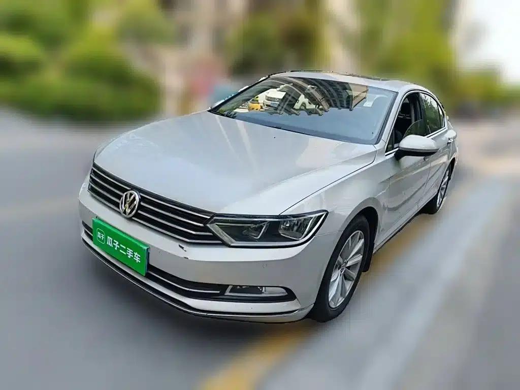 2017 Volkswagen Magotan 330TSI DSG Leading Edition — миниатюра 2