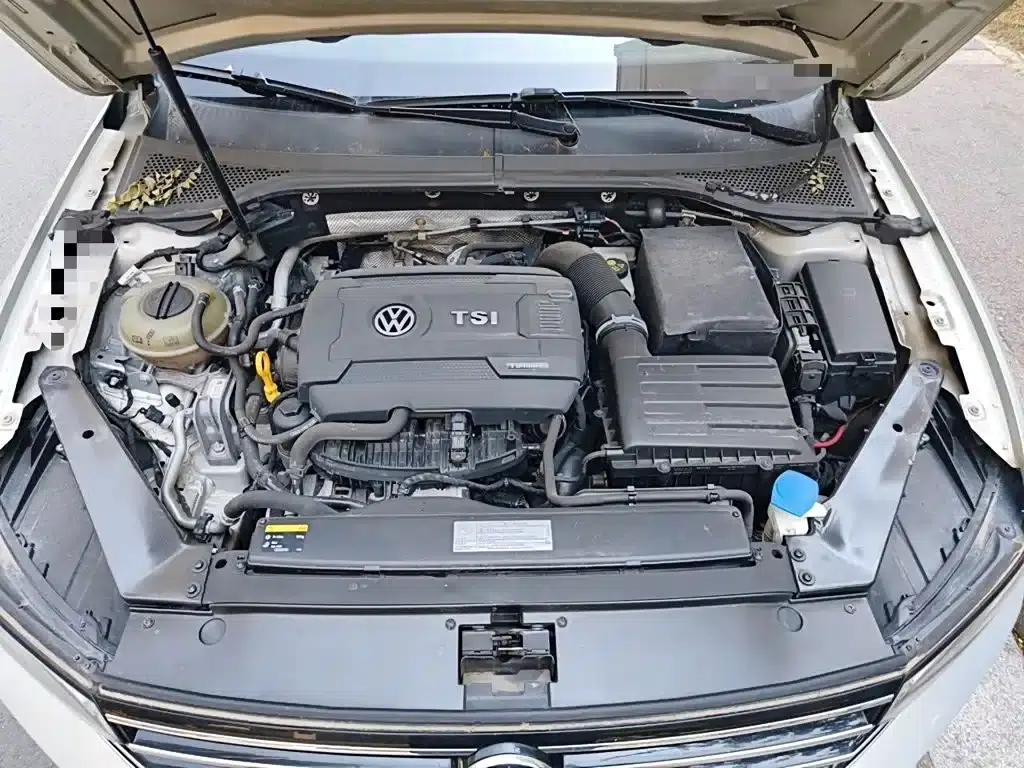 2017 Volkswagen Magotan 330TSI DSG Leading Edition — миниатюра 11