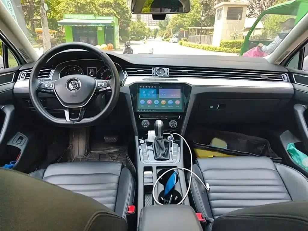 2017 Volkswagen Magotan 330TSI DSG Leading Edition — миниатюра 13