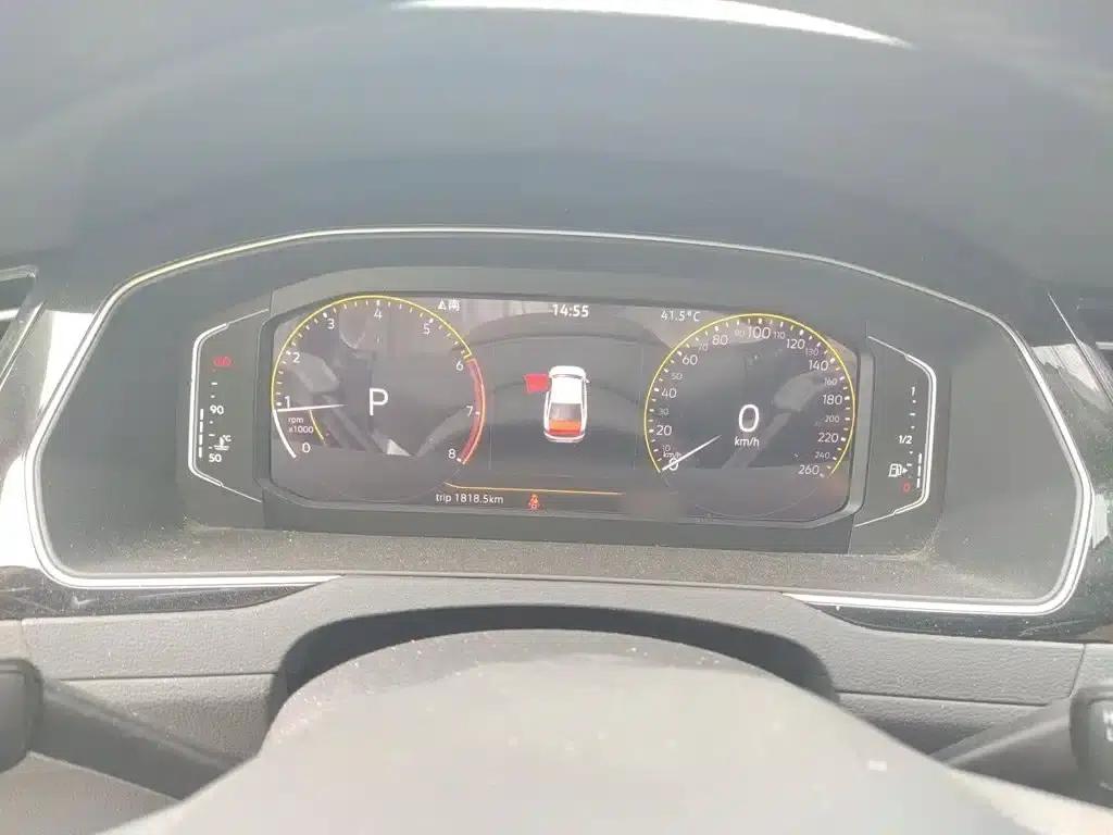 2020 Volkswagen Passat 330TSI DSG Luxury — миниатюра 4
