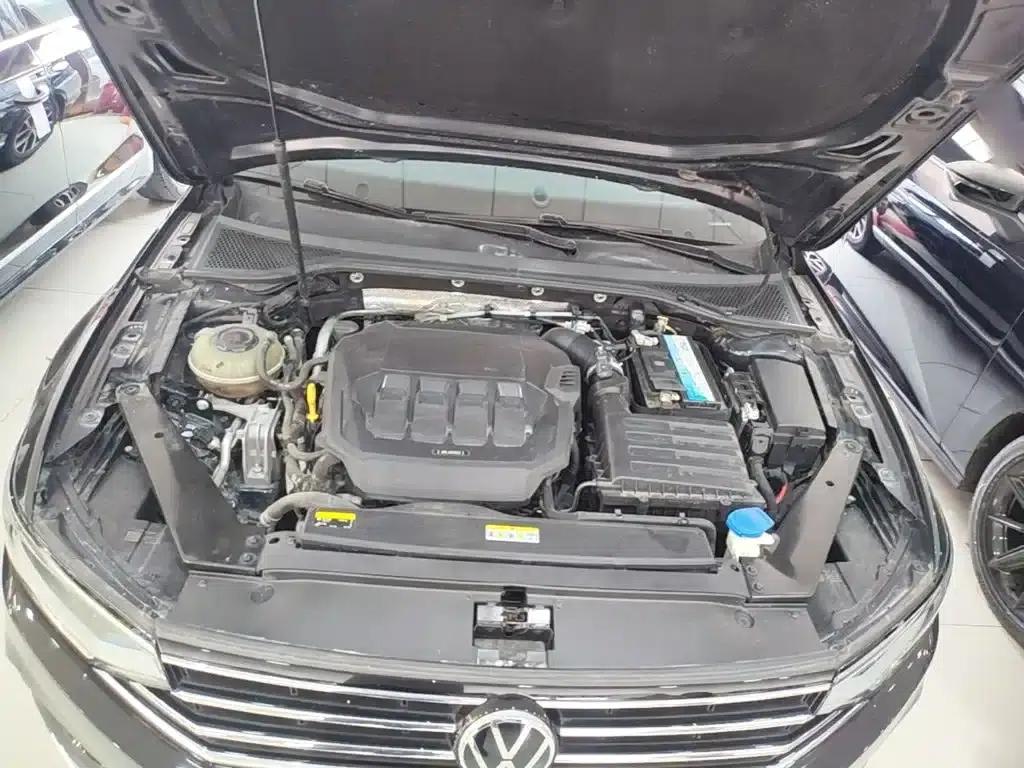2020 Volkswagen Passat 330TSI DSG Leading Edition — миниатюра 20