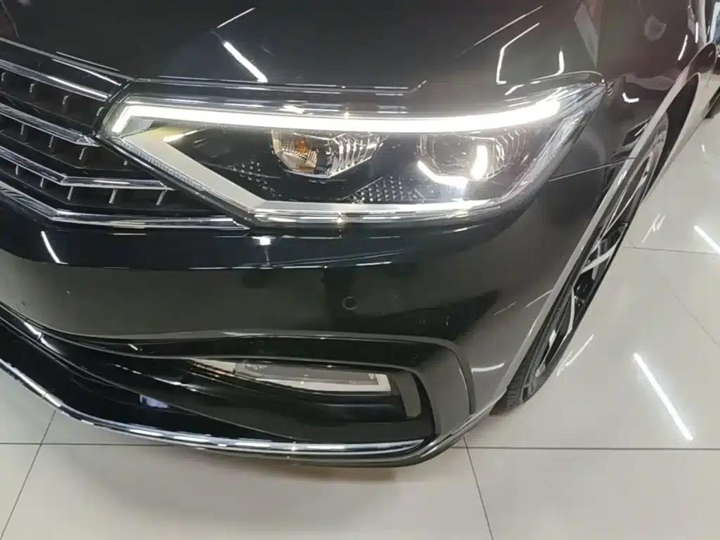 2025 Volkswagen Magotan Facelift Edition, 330TSI DSG Luxury Model — миниатюра 24