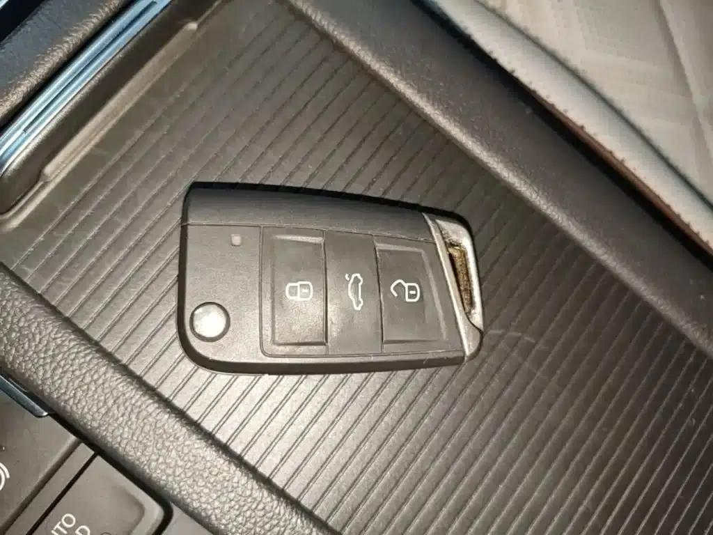 2025 Volkswagen Magotan Facelift Edition, 330TSI DSG Luxury Model — миниатюра 9