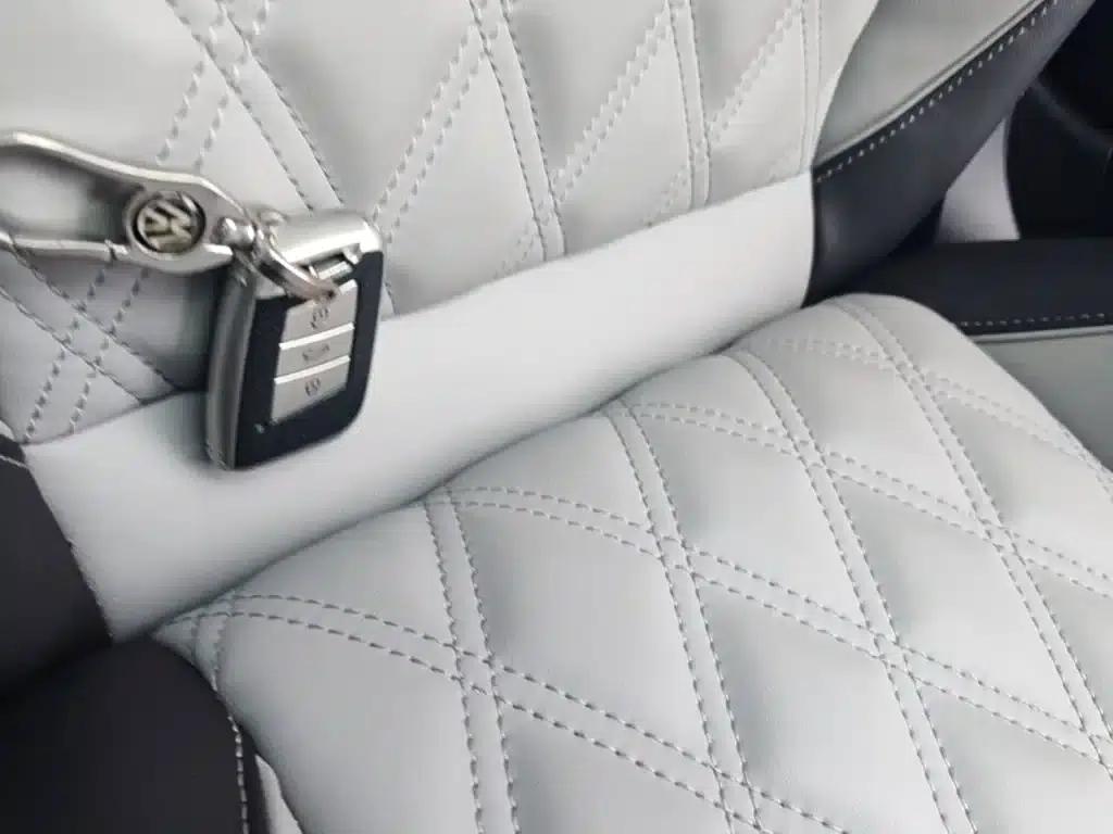 Volkswagen Magotan 2023 2 Millionth Unit Commemorative Edition 330TSI DSG Leading Model — миниатюра 15