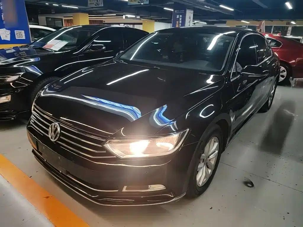 2019 Volkswagen Magotan 280TSI DSG Comfort Model (National V Emission Standard) — миниатюра 1