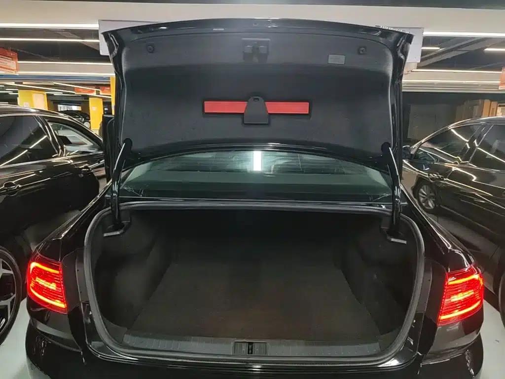 2019 Volkswagen Magotan 280TSI DSG Comfort Model (National V Emission Standard) — миниатюра 19