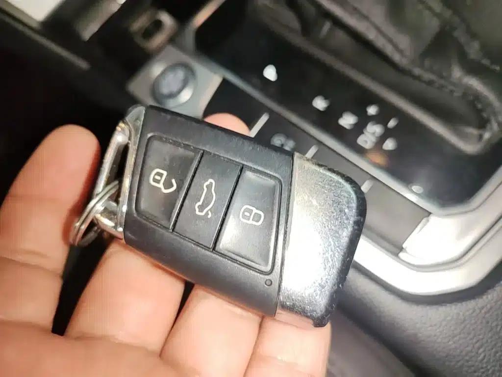 2019 Volkswagen Magotan 280TSI DSG Comfort Model (National V Emission Standard) — миниатюра 9