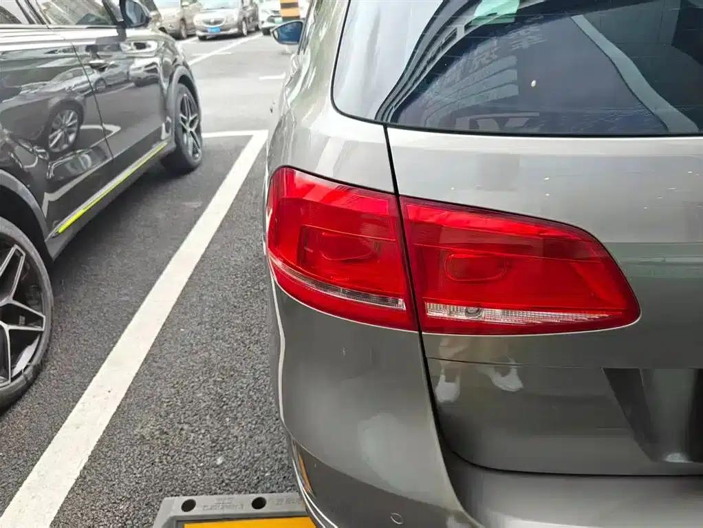 2012 Volkswagen Passat (Imported) Touring Edition 2.0TSI Comfort — миниатюра 11